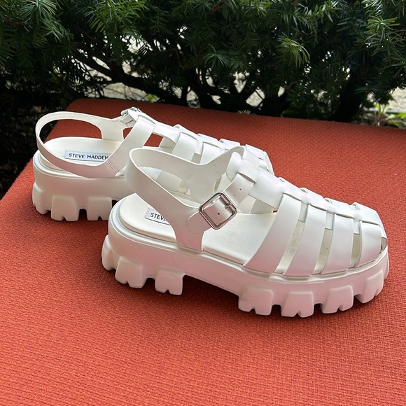 Steve Madden White Echo Fisherman Sandals Size 10 - Picture 2 of 5